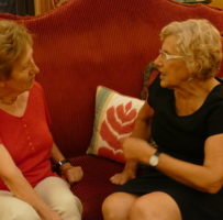 Manuela Carmena, Michelle Perrot par S. Crosmann